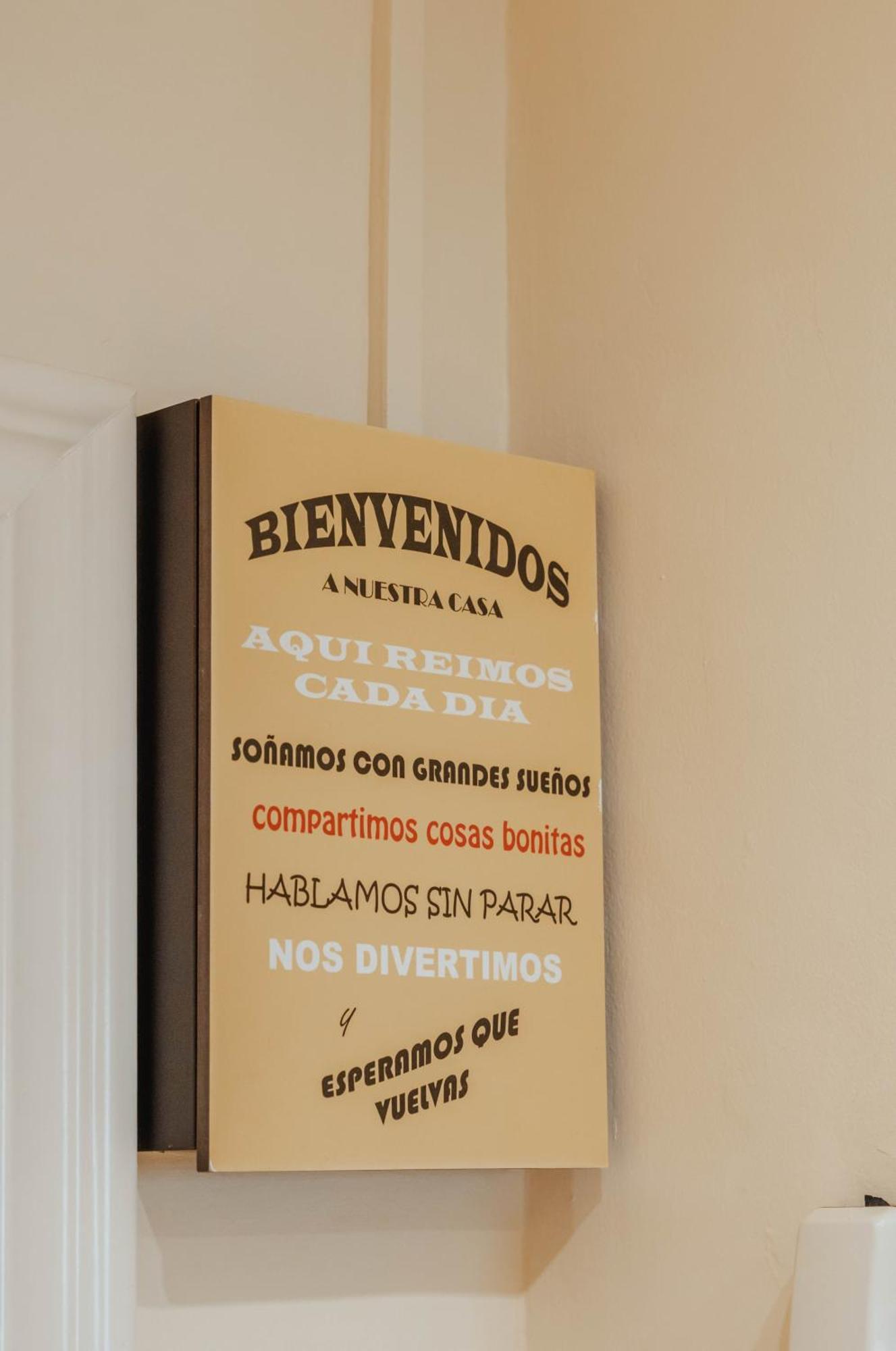 Gran Apartamento De 3 Habitaciones Junto A La Catedral Málaga Exterior foto